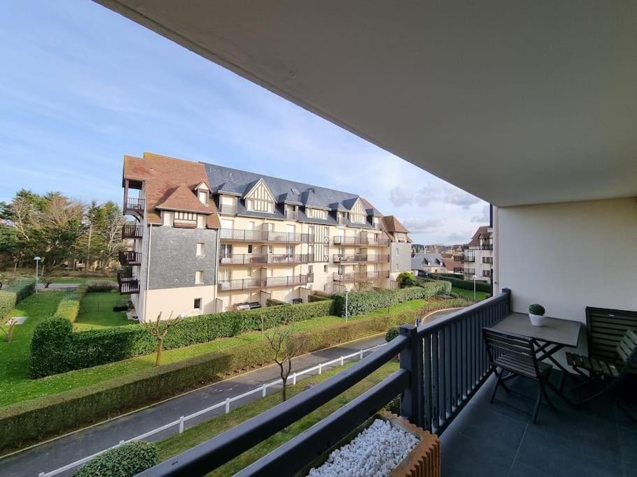 Cosy Plage-Acces Prive A La Mer Cabourg Zewnętrze zdjęcie